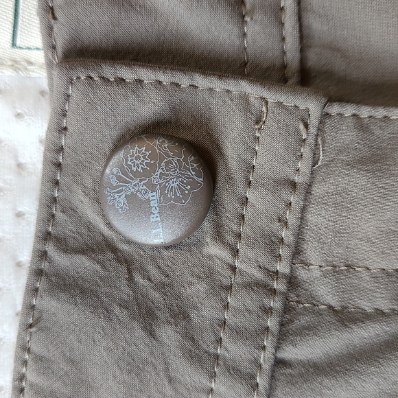 L.L.Bean Comfort Cropped Trail Pants, Ash 8P - Picture 5 of 14